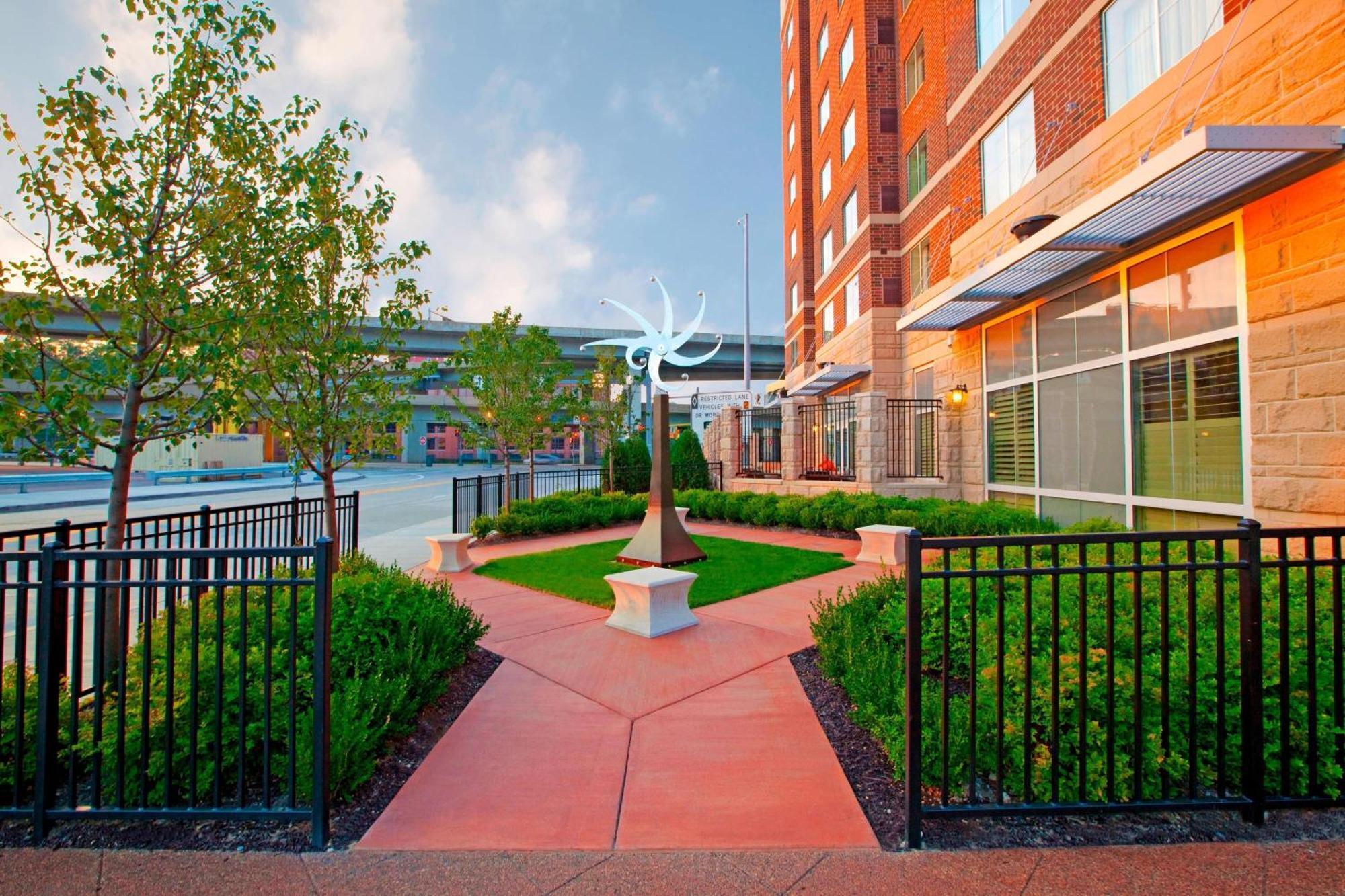 Residence Inn Pittsburgh North Shore Exterior photo